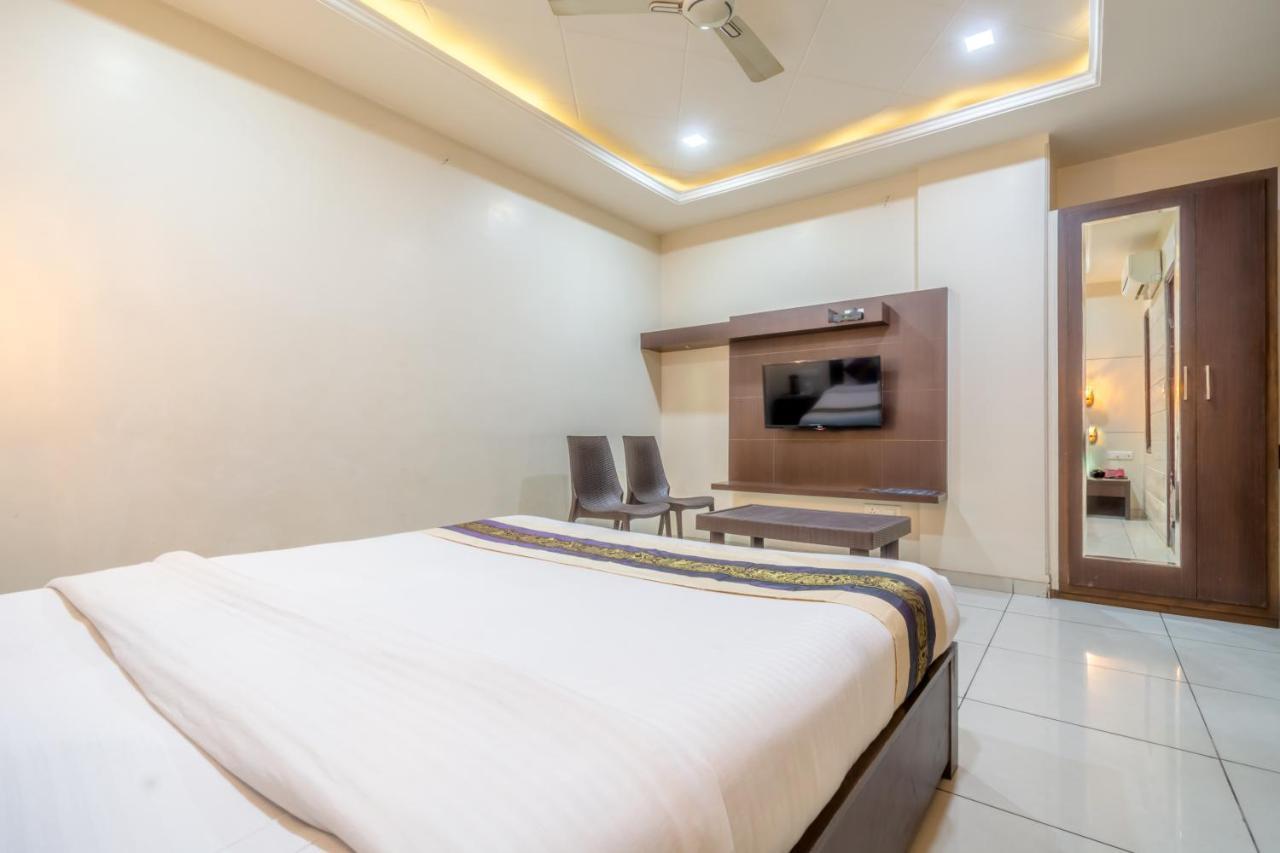 ג'איפור Hotel Sunday Inn מראה חיצוני תמונה