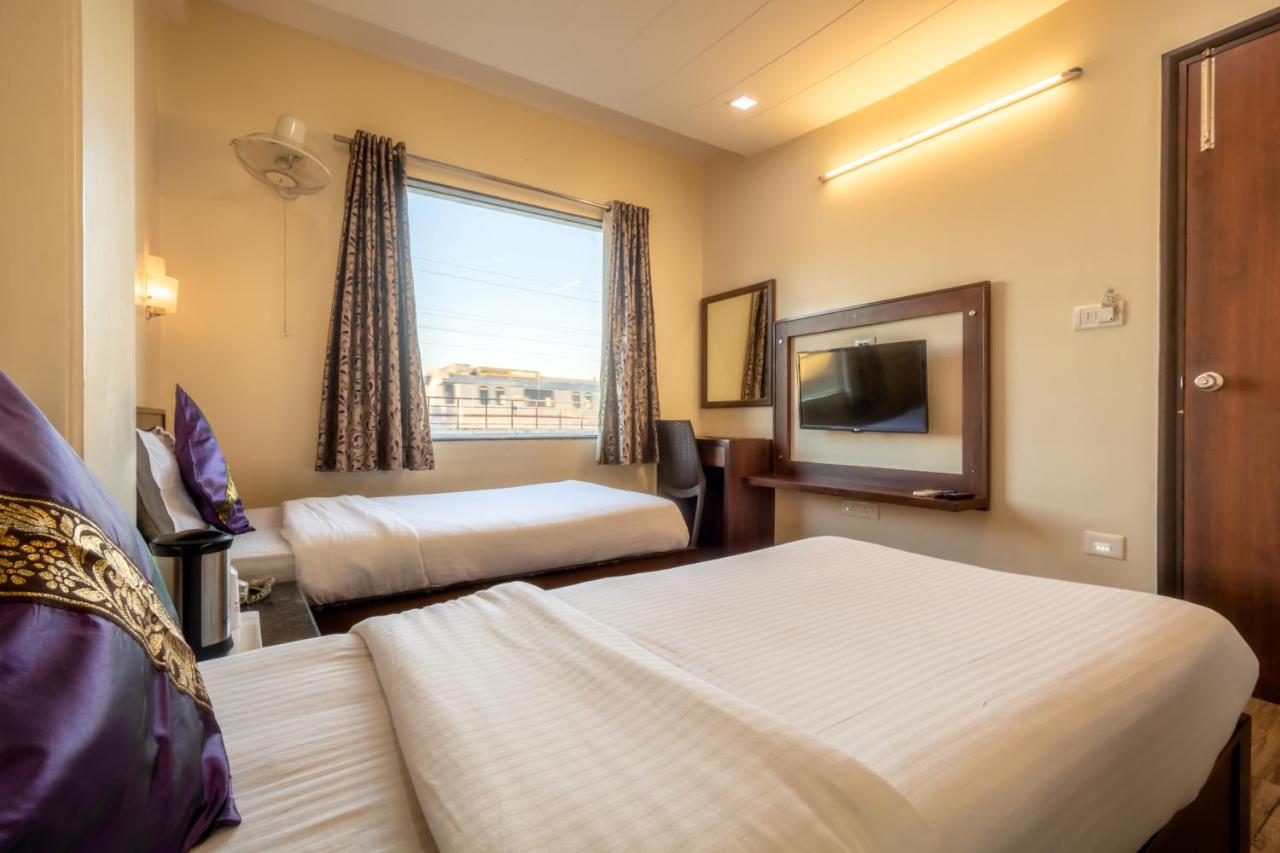 ג'איפור Hotel Sunday Inn מראה חיצוני תמונה